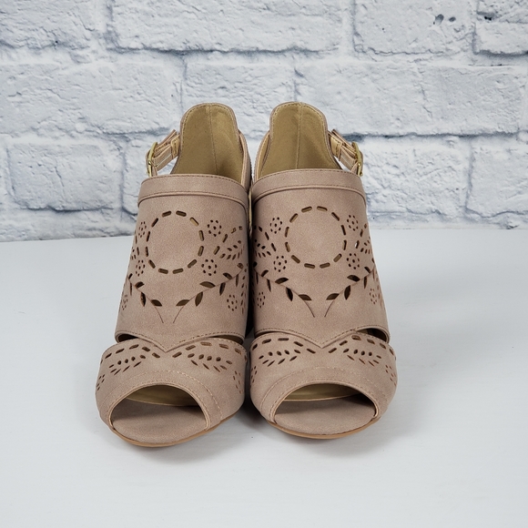 CL by Laundry Jdee heel - Picture 5 of 8